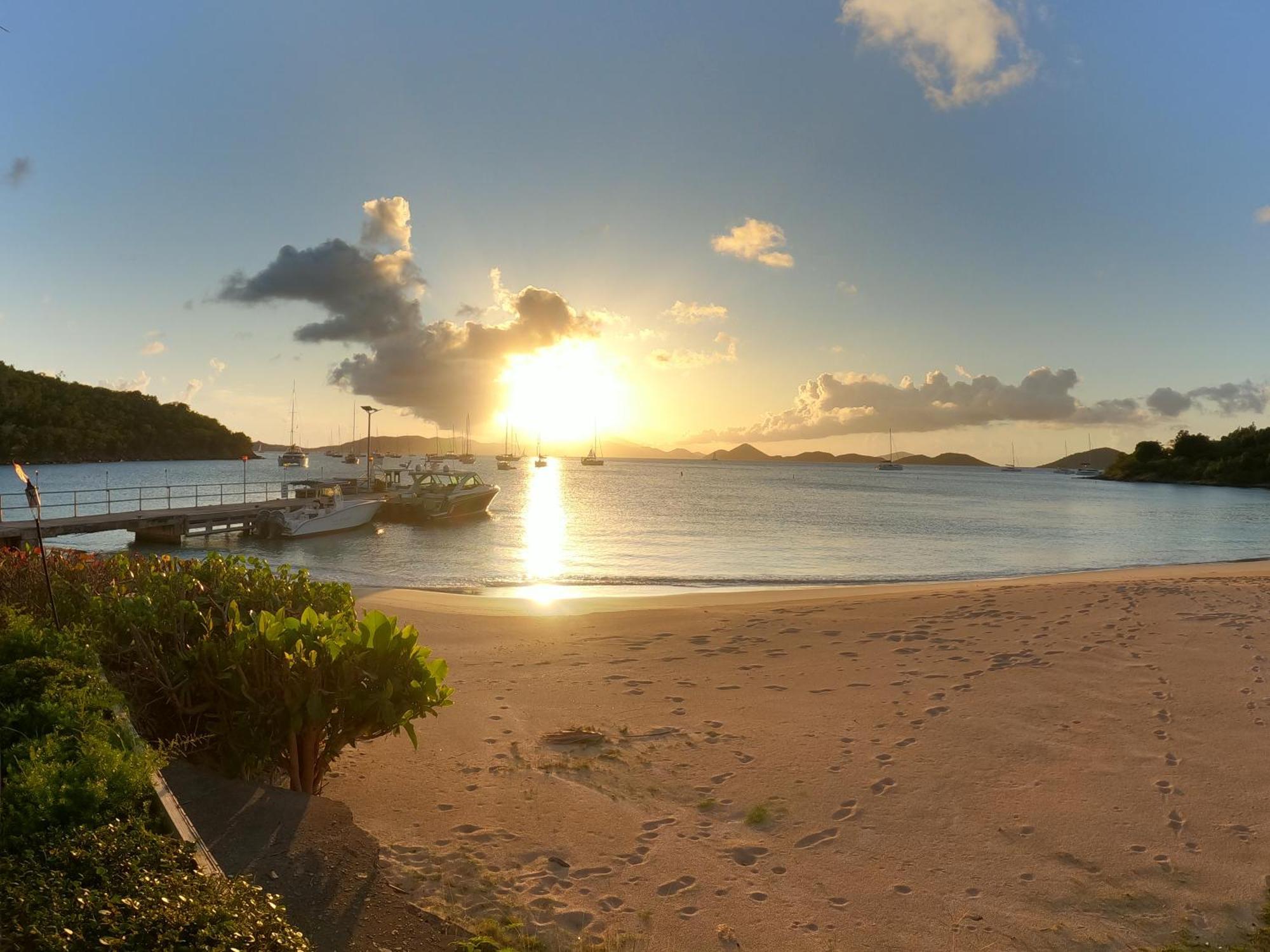 Fantastic Penthouse At Sunset Serenade Suites Cruz Bay 外观 照片